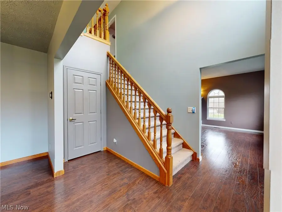 10055 Locust Grove Drive, Chardon, OH 44024 - #3