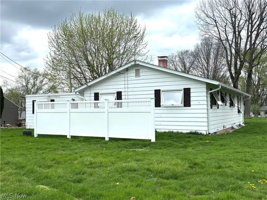 225 6th Street, Columbiana, OH 44408 - #2