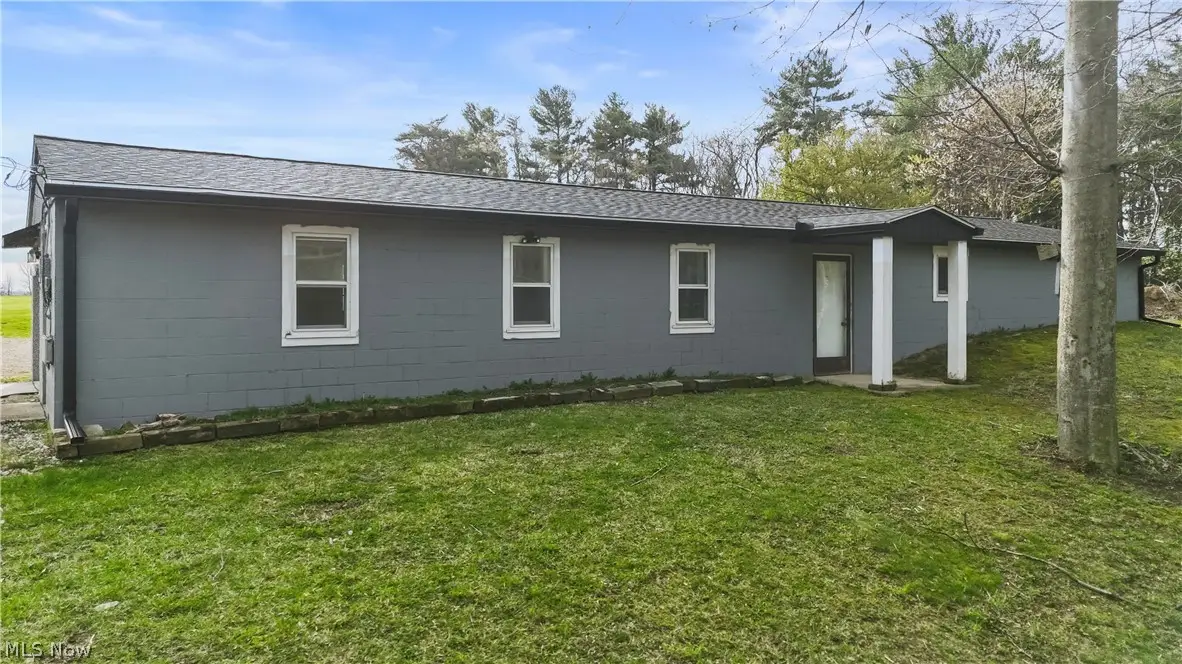 1727 1/2 State Route 60, Ashland, OH 44805 - #1