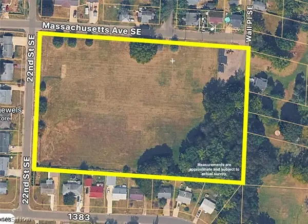 2219 Massachusetts Se Avenue, Massillon, OH 44646