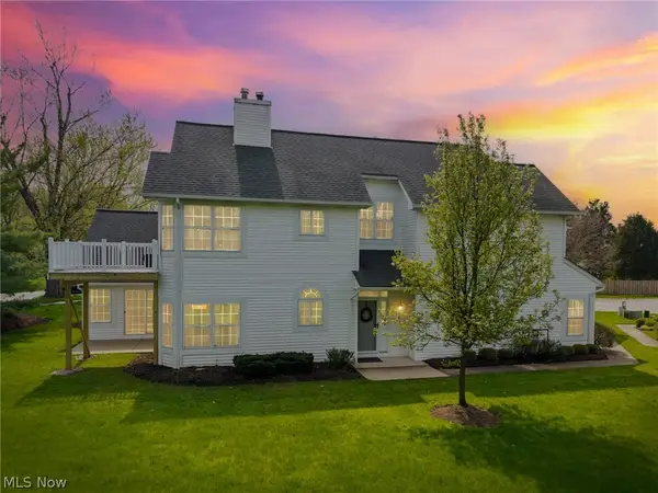 116 Vista Court, North Olmsted, OH 44070