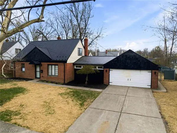 262 E 324th Street, Willowick, OH 44095