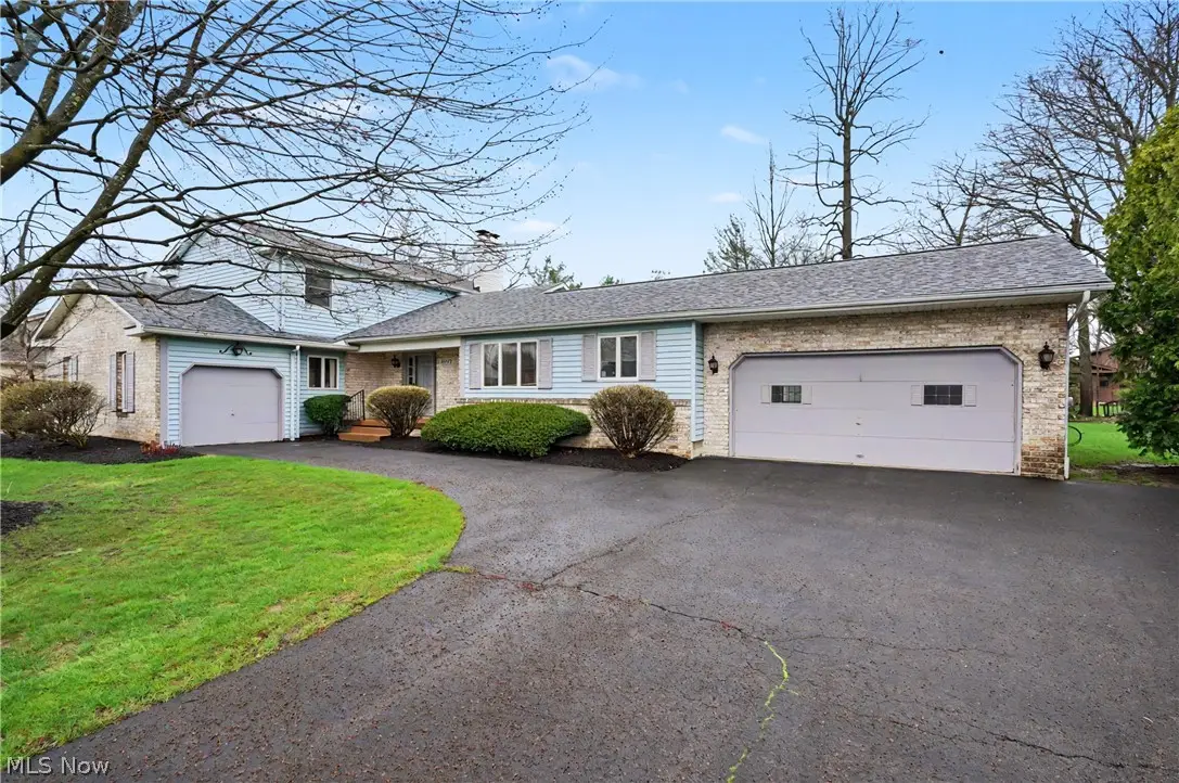 8625 Four Seasons Trail, Poland, OH 44514 - #1