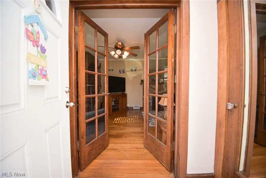 26988 Cook Road, Olmsted, OH 44138 - #3