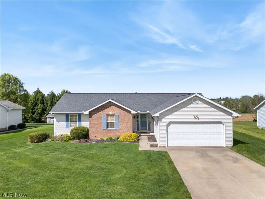 1035 Lanedale Nw Street, Massillon, OH 44647 - #2