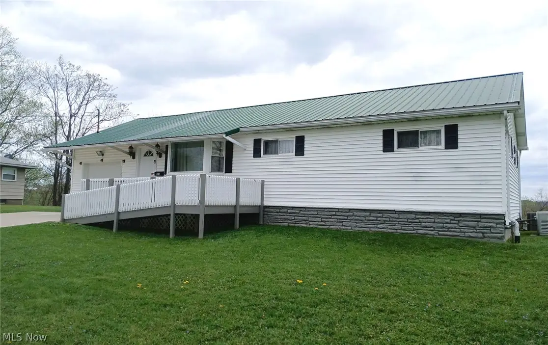 105 Newbanks Road, Parkersburg, WV 26104 - #1