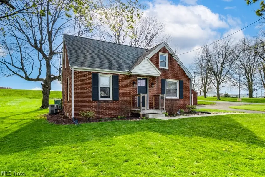 12700 Bixler Ne Avenue, Hartville, OH 44632 - #2