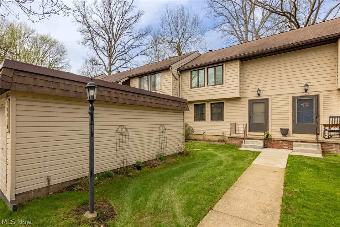 10219 Spinnaker Run, Aurora, OH 44202 - #1