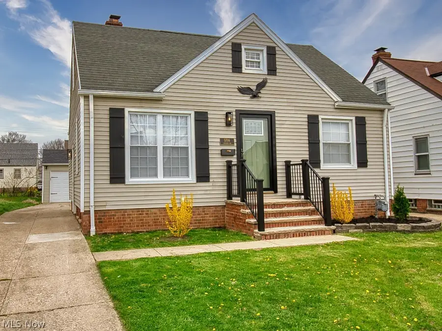 5706 Virginia Avenue, Parma, OH 44129 - #2