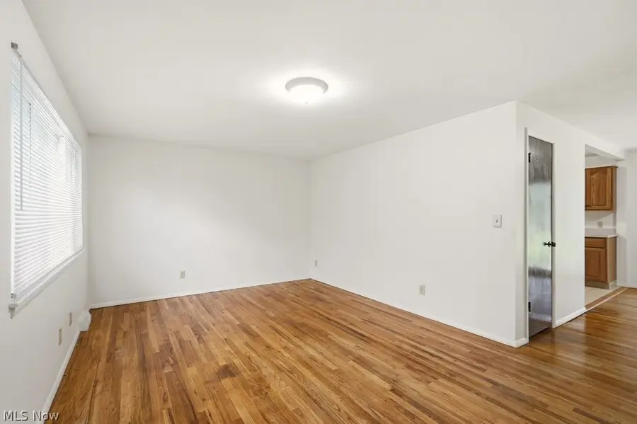 513 Lynnview Drive, Sagamore Hills, OH 44067 - #2