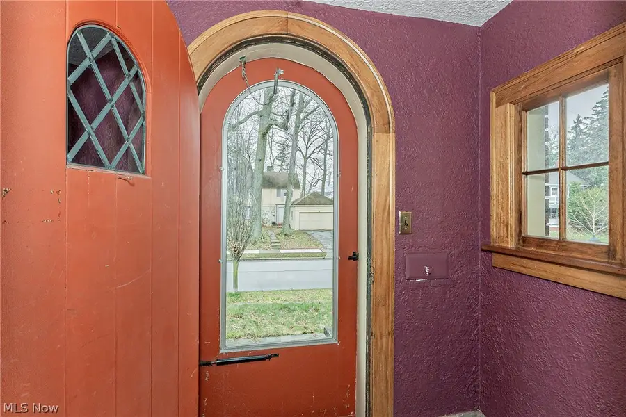 1489 Crest Road, Cleveland Heights, OH 44121 - #3