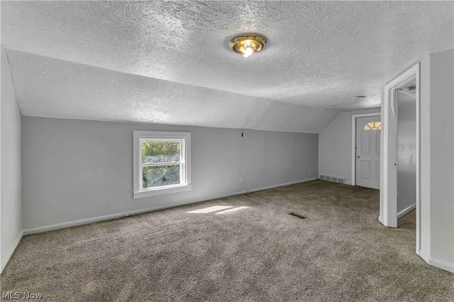 7606 Vineyard Avenue, Garfield Heights, OH 44105 - #2