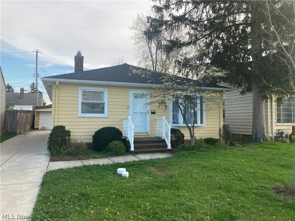 8409 Wainstead Drive, Parma, OH 44129 - #1