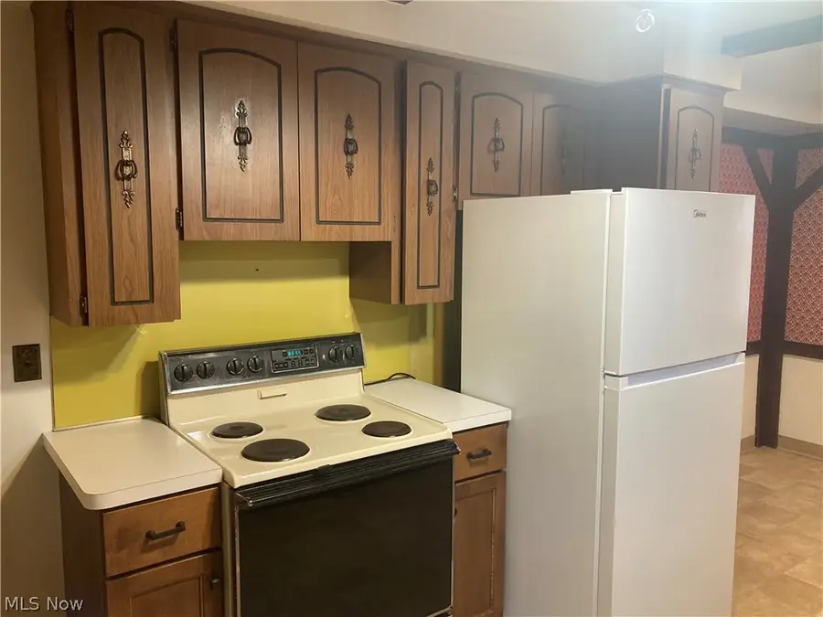 8409 Wainstead Drive, Parma, OH 44129 - #2