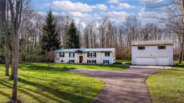 9540 Taylor May Road, Chagrin Falls, OH 44023