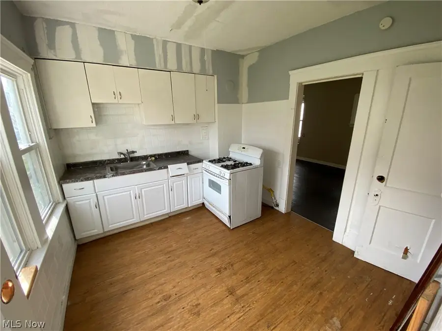 2901 E 121st Street, Cleveland, OH 44120 - #3