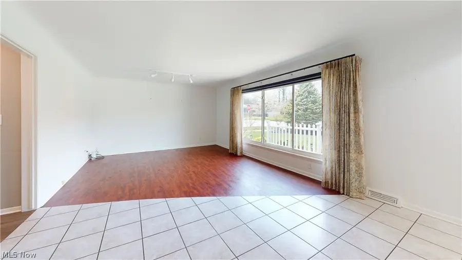 2063 Marshfield Road, Mayfield Heights, OH 44124 - #2