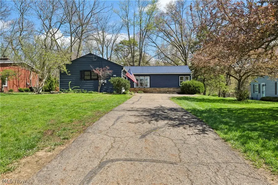 267 Parkview Avenue, Wadsworth, OH 44281 - #3