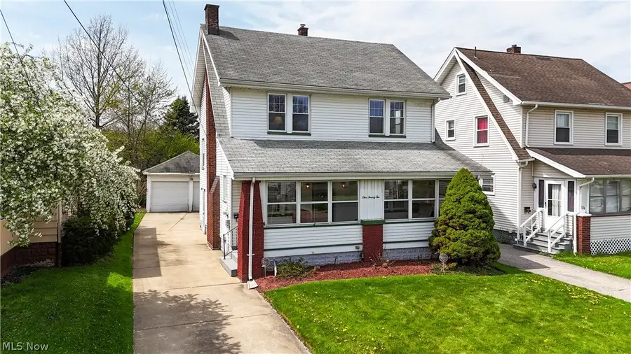 122 N Bon Air Avenue, Youngstown, OH 44509 - #2