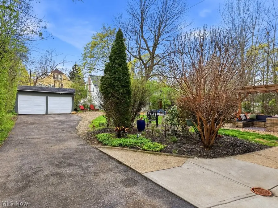 3154 E Overlook Road, Cleveland Heights, OH 44118 - #3