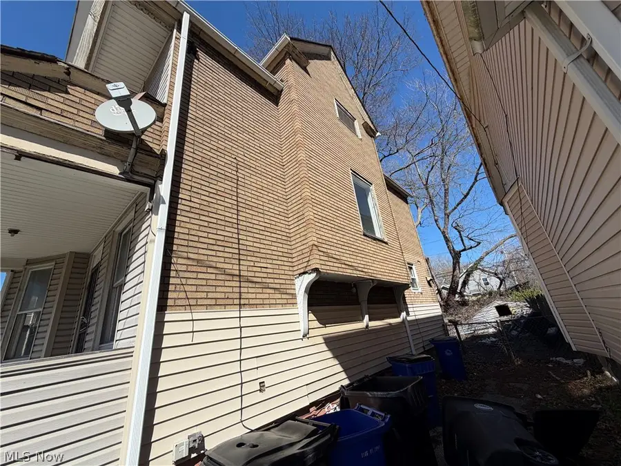 1319 E 114th Street, Cleveland, OH 44106 - #3