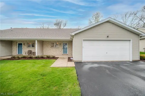 521 Wilcox Lane #B, Austintown, OH 44515