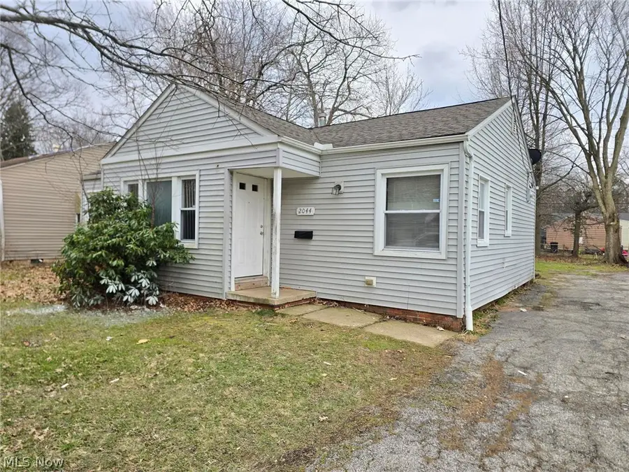 2044 N Green Road, Cleveland, OH 44121 - #2