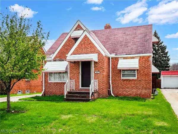 4423 Grantwood Drive, Parma, OH 44134