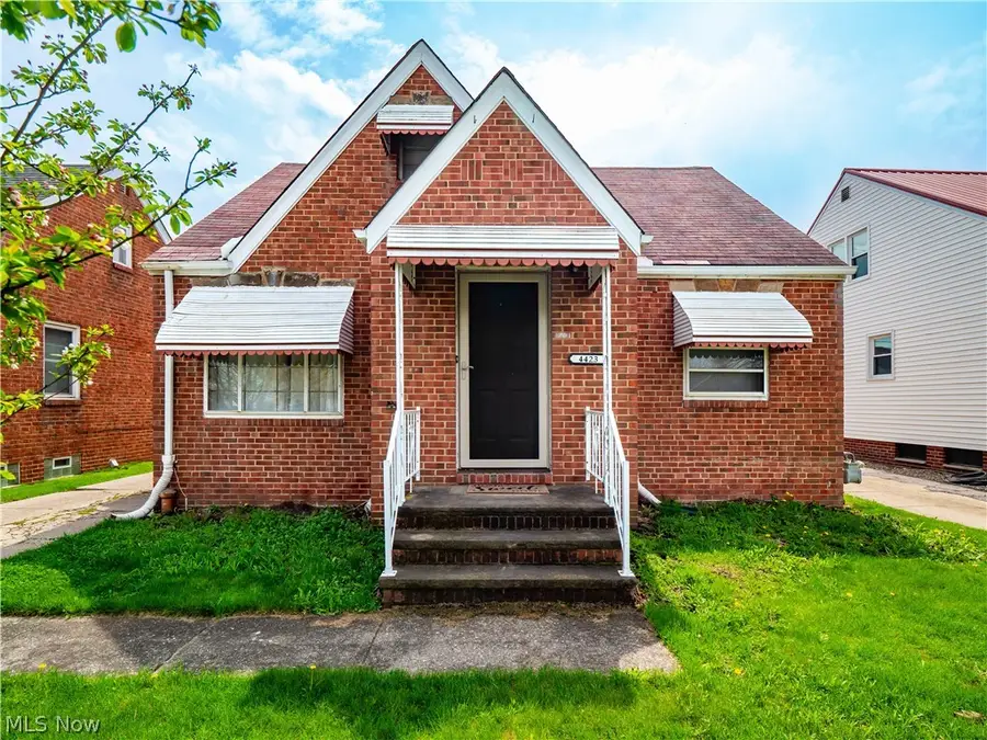 4423 Grantwood Drive, Parma, OH 44134 - #3