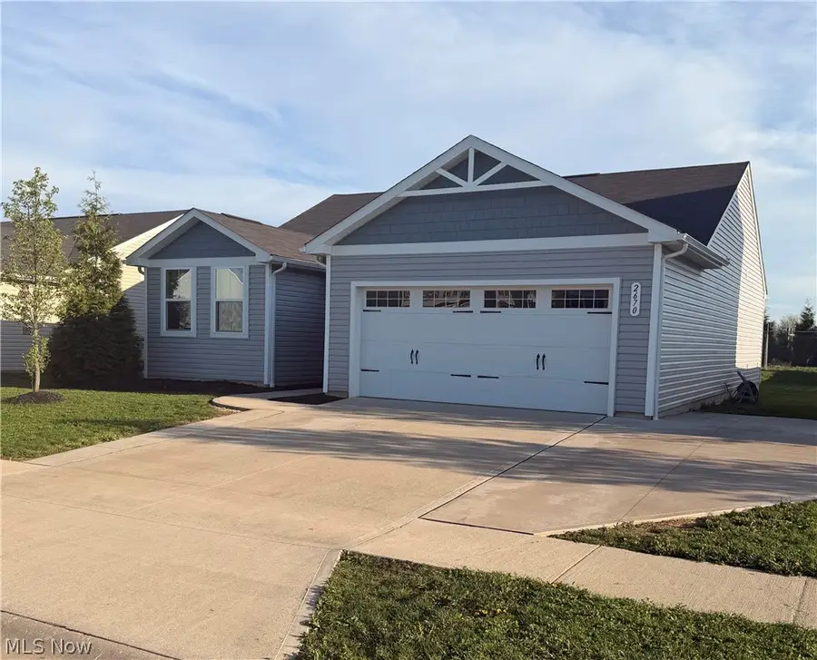 2670 Himelrigh Boulevard, Barberton, OH 44203 - #2