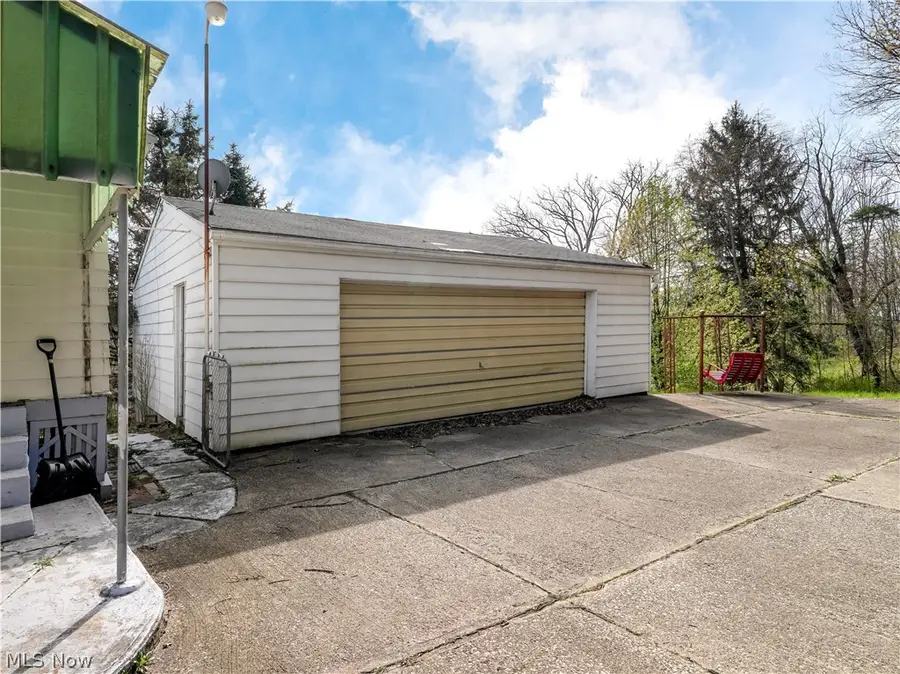 426 Queisner Avenue, Lowellville, OH 44436 - #3