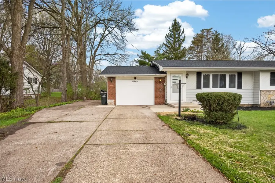 6580 Barton Road, North Olmsted, OH 44070 - #2