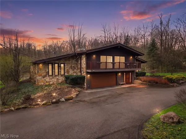 9715 Stafford Road, Chagrin Falls, OH 44023