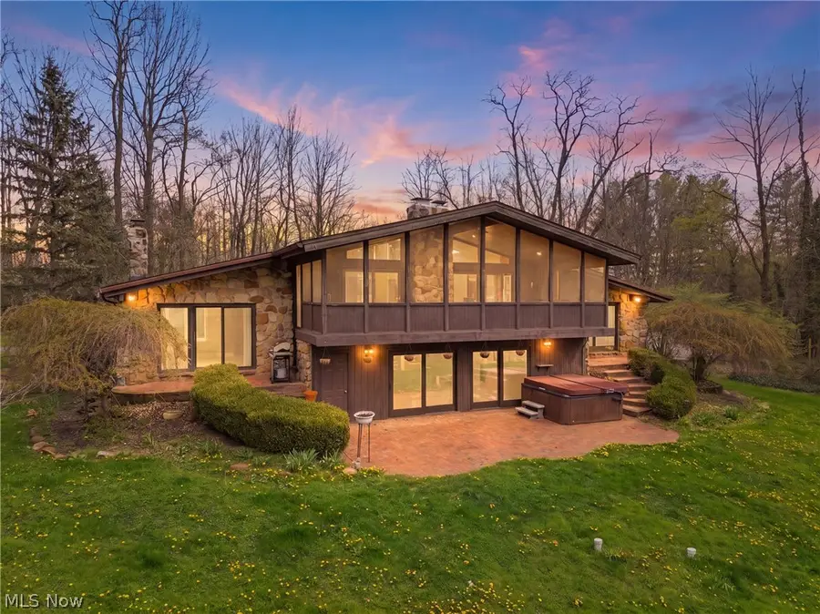 9715 Stafford Road, Chagrin Falls, OH 44023 - #2