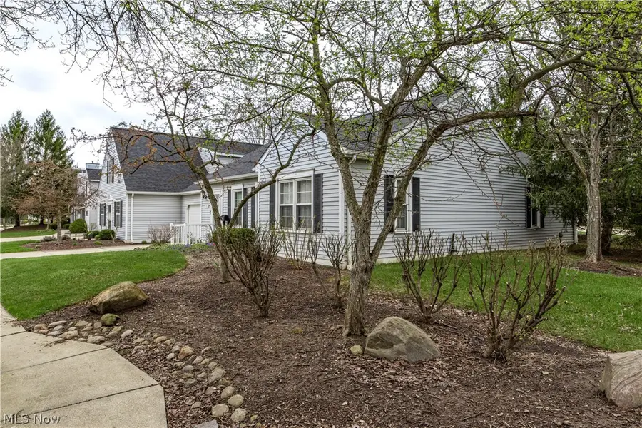 3513 E Prescott Circle, Cuyahoga Falls, OH 44223 - #2