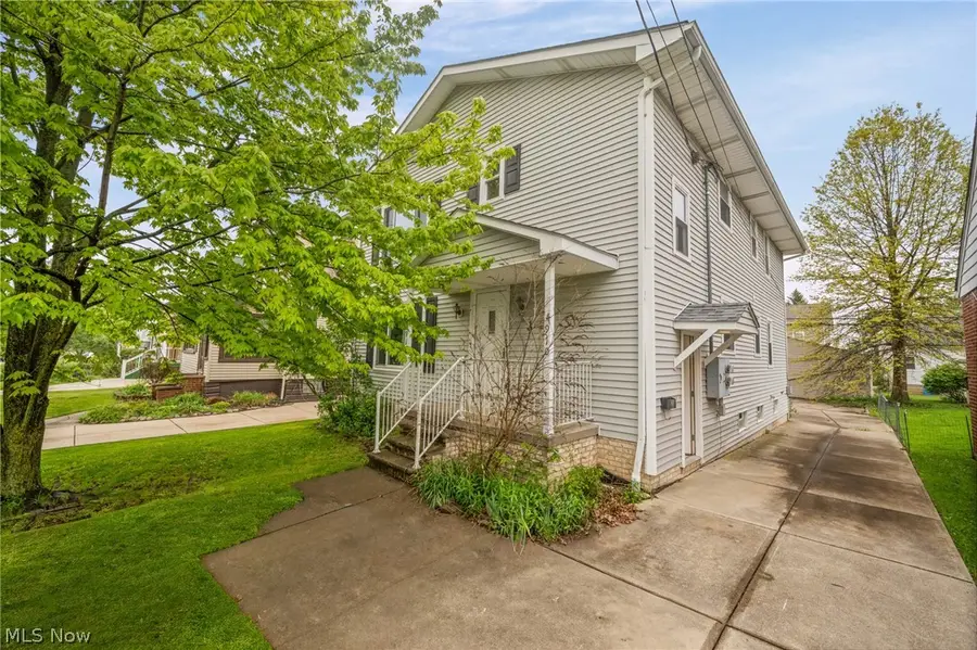 4910 & 4912 Yorkshire Avenue, Parma, OH 44134 - #2