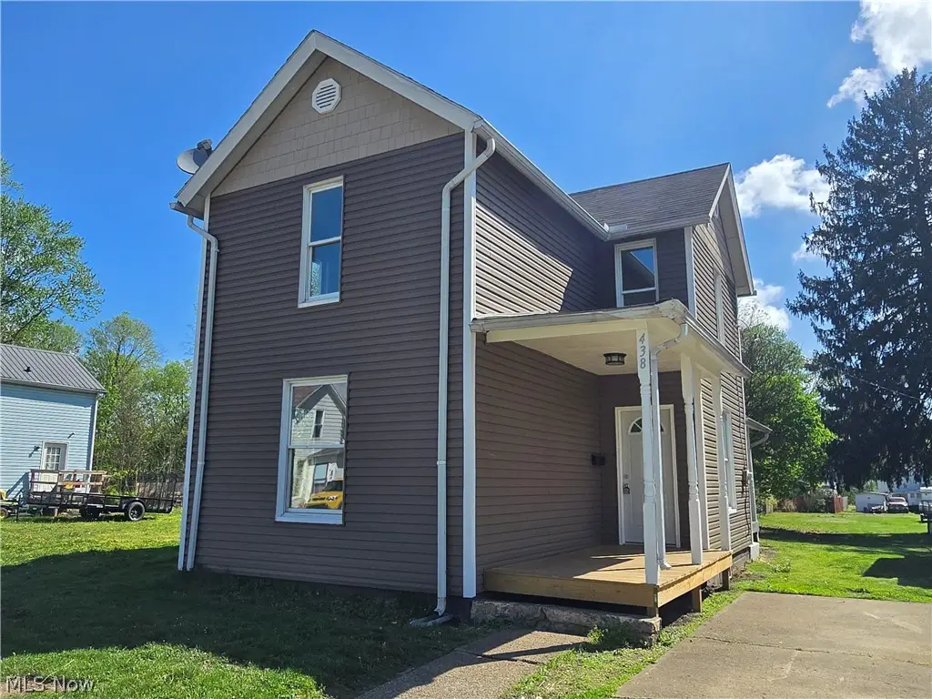 438 N 9th Street, Coshocton, OH 43812 - #1