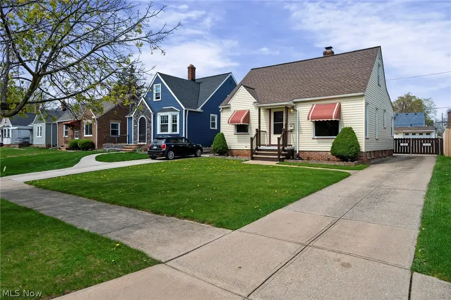 7416 Wefel Avenue, Brooklyn, OH 44144 - #3