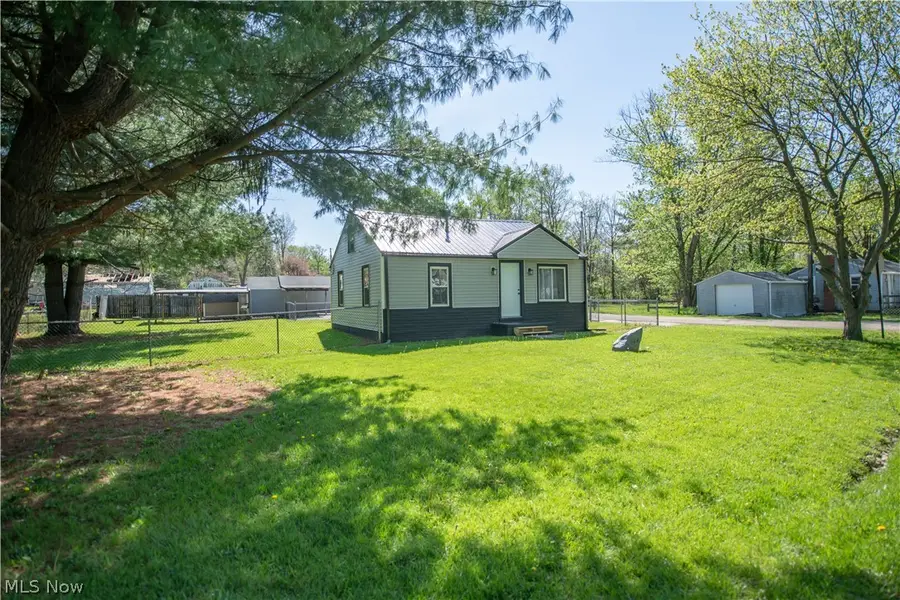 324 Charlotte Se Avenue, Canton, OH 44707 - #2