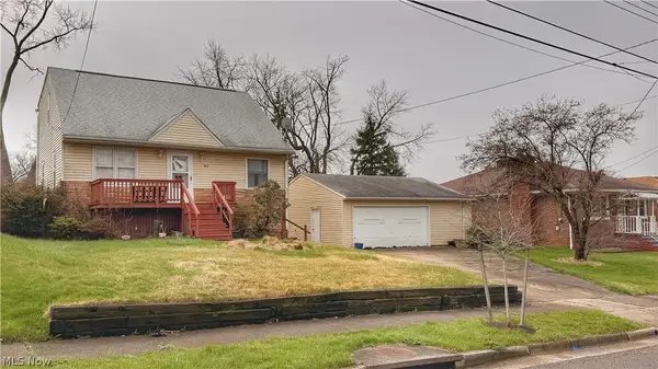 864 Lindsay Avenue, Akron, OH 44306
