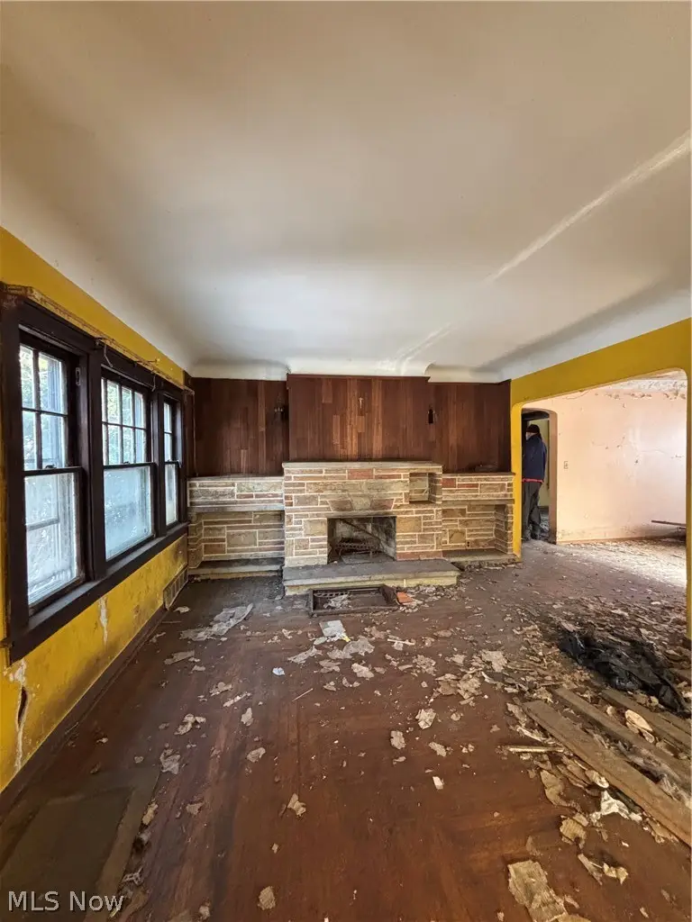 6377 Stumph Road, Parma Heights, OH 44130 - #2