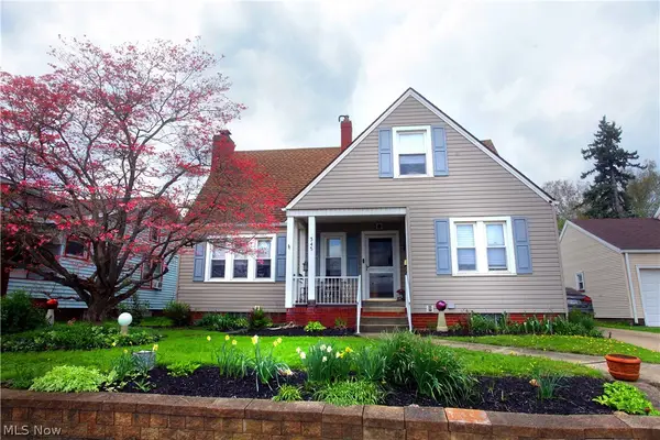 345 Roslyn Nw Avenue, Canton, OH 44708