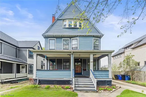 6110 W Clinton Avenue, Cleveland, OH 44102