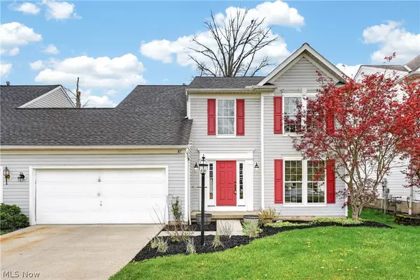 87 Crystal Court, Brunswick, OH 44212