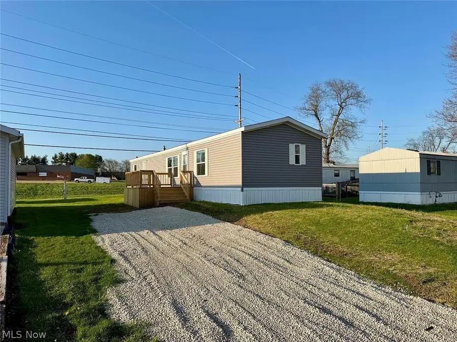 924 Mountain View Drive, Minerva, OH 44657 - #2