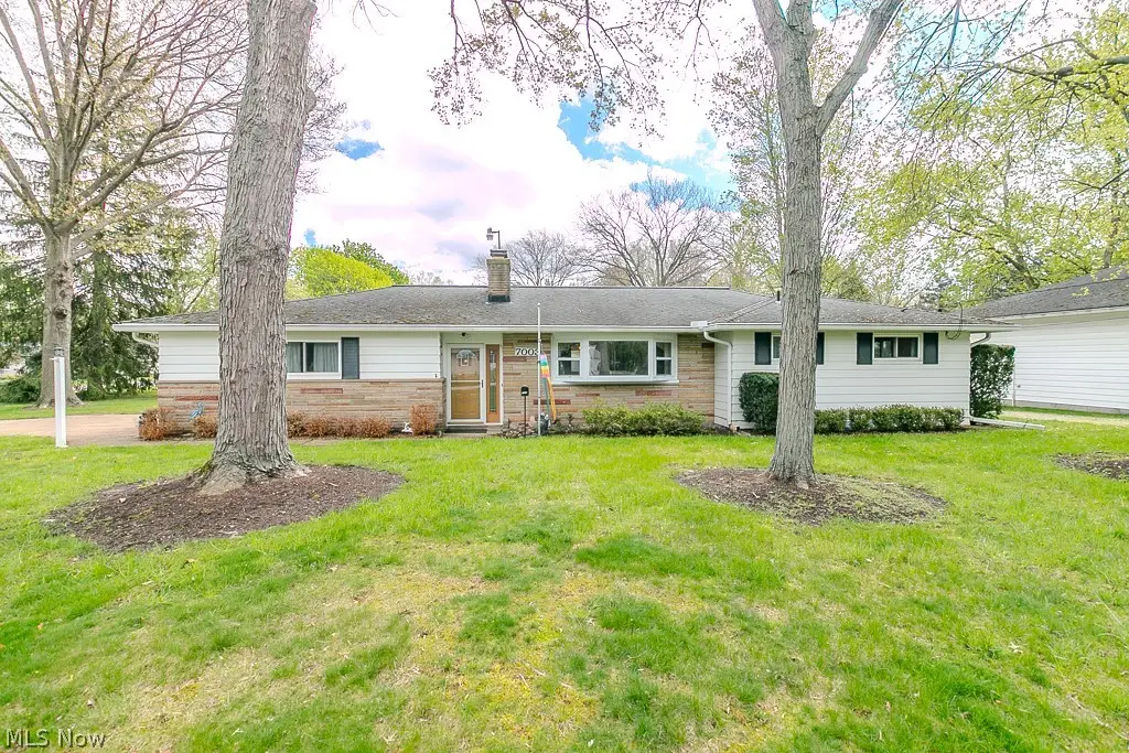 7003 Parmelee Drive, Mentor, OH 44060 - #1