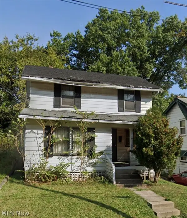 30 Zents Avenue, Youngstown, OH 44505