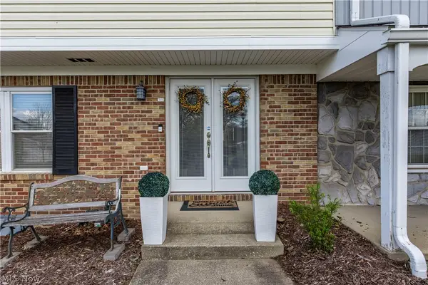 3631 Kenwood Drive, Uniontown, OH 44685
