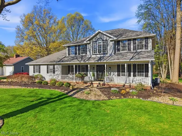 3606 Avanti Lane, Uniontown, OH 44685