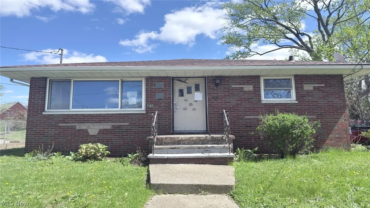 785 Brittain Road, Akron, OH 44305 - #1